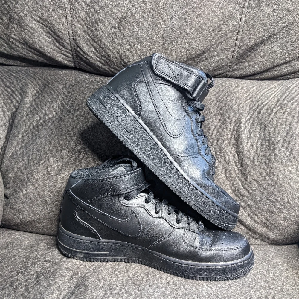 Nike Air Force 1 - Picture 3 of 7